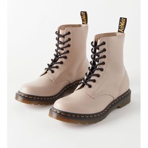 Dr. Martens combat boot